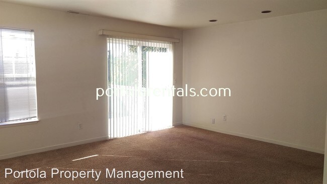 Building Photo - 1698 47th Ave