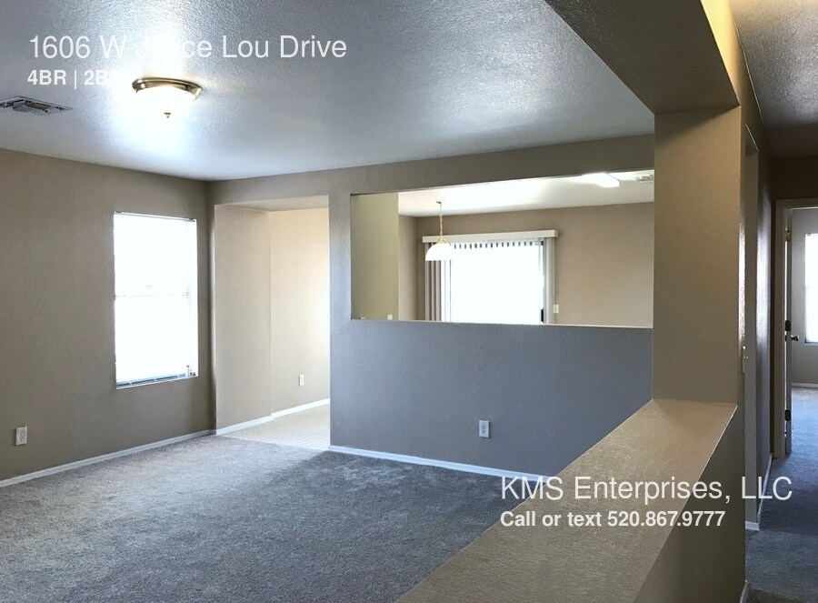 Primary Photo - 1606 W Joyce Lou Dr