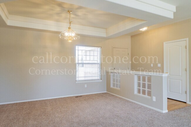 Photo - 3305 Hollycrest Dr House