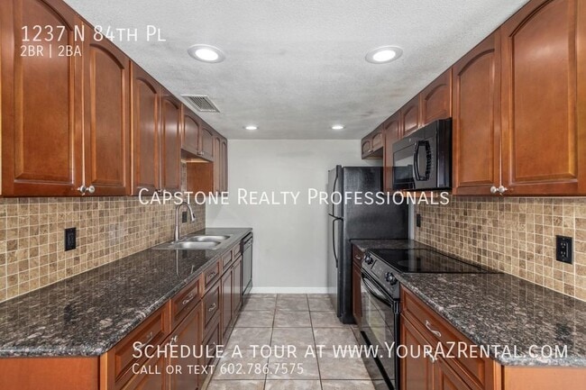 Building Photo - 1237 N 84th Pl