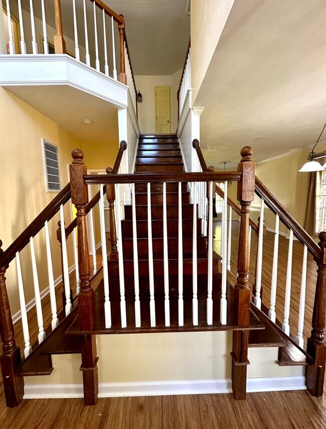 Foto del edificio - 812 Fox Ridge Trail
