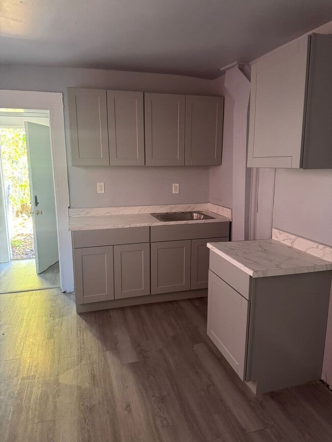 Foto del edificio - SINGLE FAMILY HOUSE FOR RENT