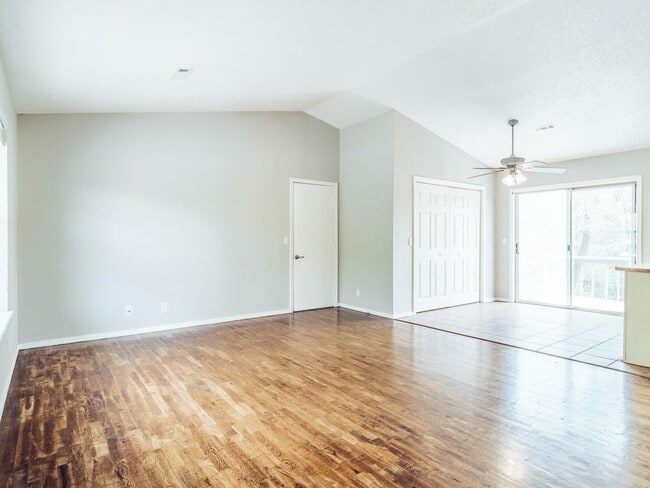 Building Photo - 7 Claypole Ln