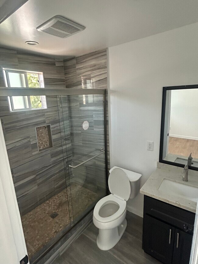 Foto del edificio - 11723 Pendleton St