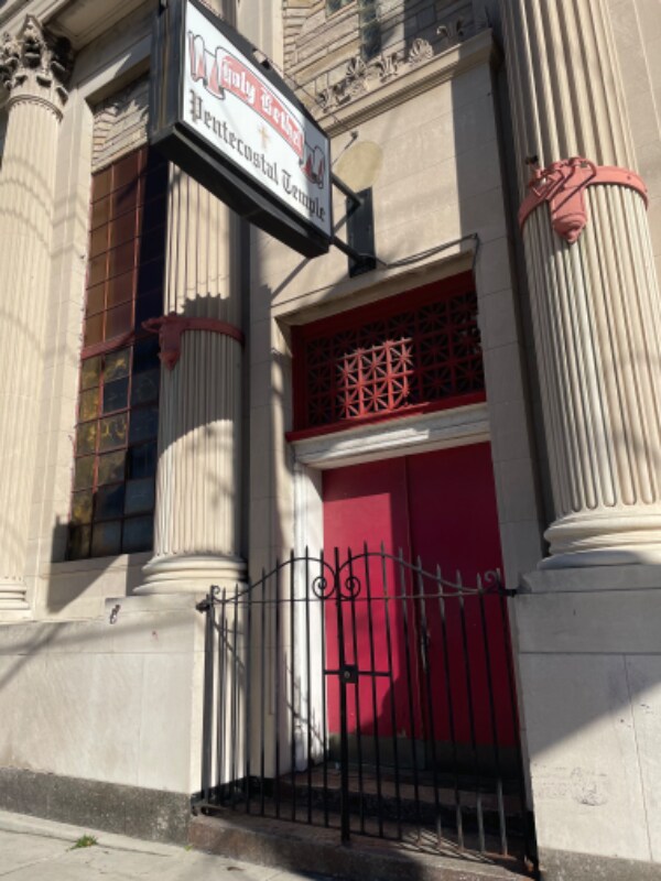Foto del edificio - 562 Ferry Ave