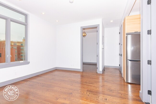 Building Photo - 168 Stuyvesant Ave