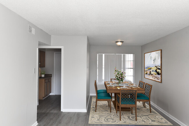 Foto del edificio - Hillcrest Apartments