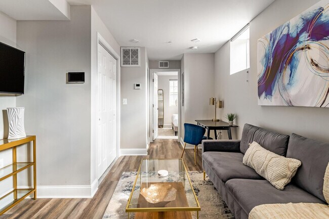 Foto del edificio - 708 North Carolina Ave SE