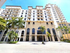 Building Photo - 1805 Ponce de Leon Blvd