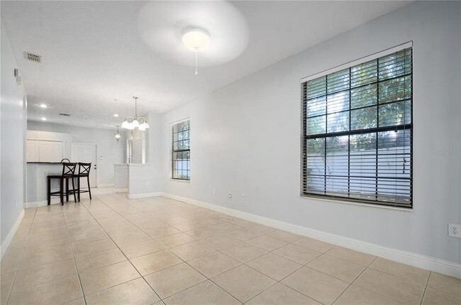 Building Photo - 2936 Oak Park Way