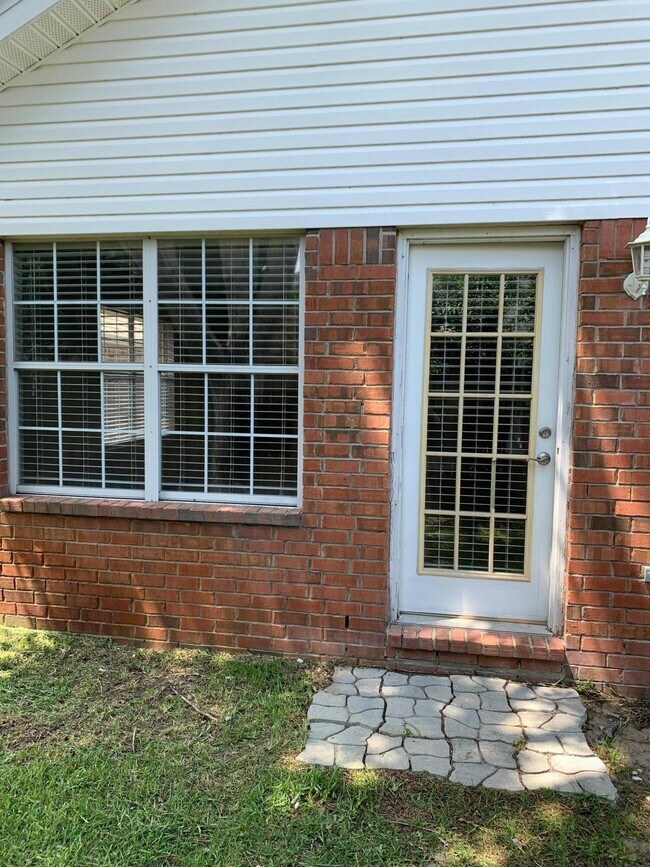 Building Photo - 4650 Windstarr Dr