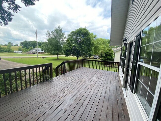 Building Photo - 7643 Monger Ln