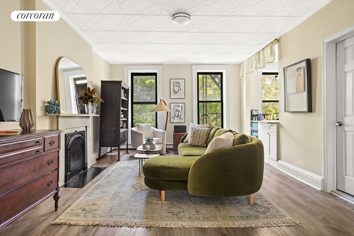 Foto principal - 335 Clinton St