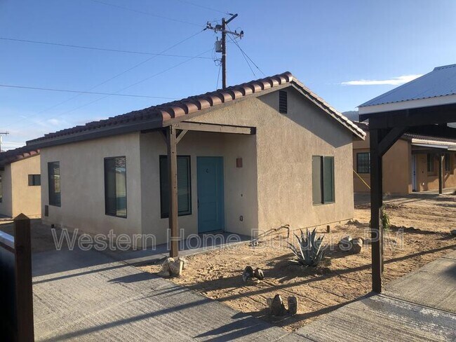 Building Photo - 73955 Cactus Dr
