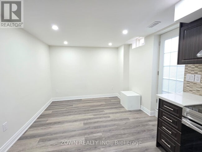 Building Photo - 47 Niceview Dr