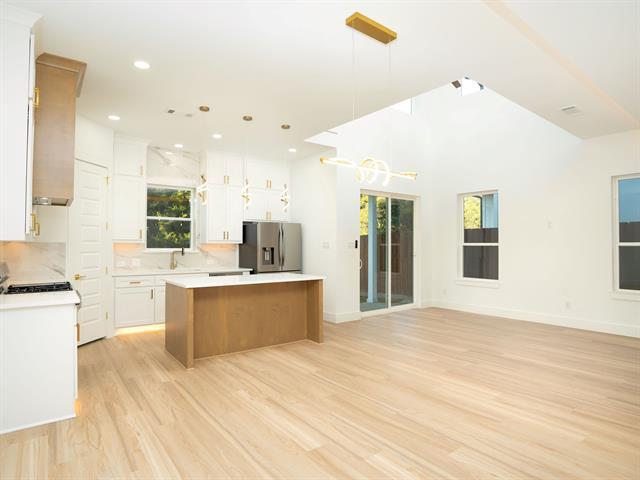 Building Photo - 5849 Millar Dr