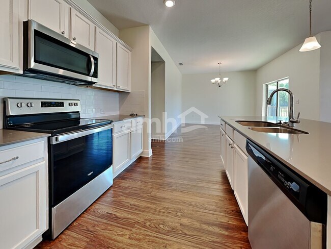 Building Photo - 20363 Calla Lily Dr