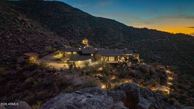 Foto del edificio - 6700 E Hawksnest Rd