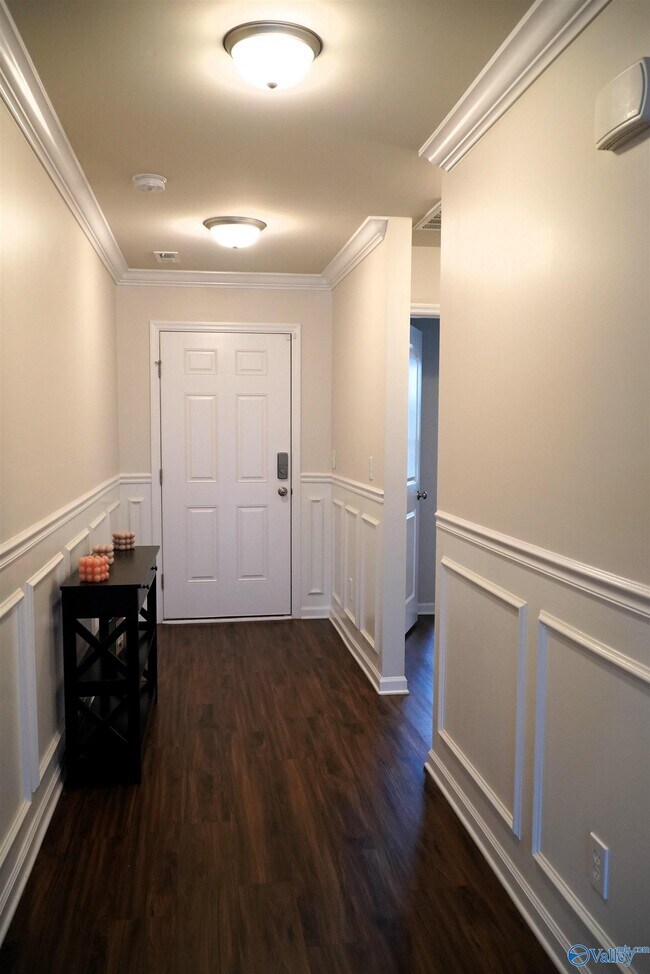 Building Photo - 113 Cedar Elm Wy