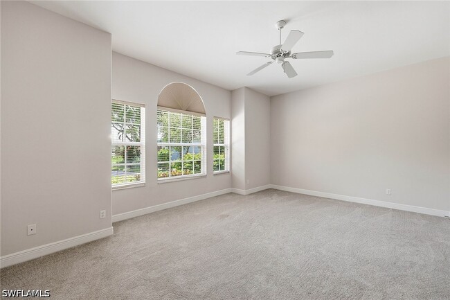 Building Photo - 25820 Creekbend Dr