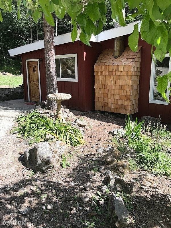Foto principal - 17320 Stevens Canyon Rd