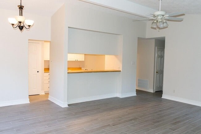 Building Photo - 311 Wedgerock Dr