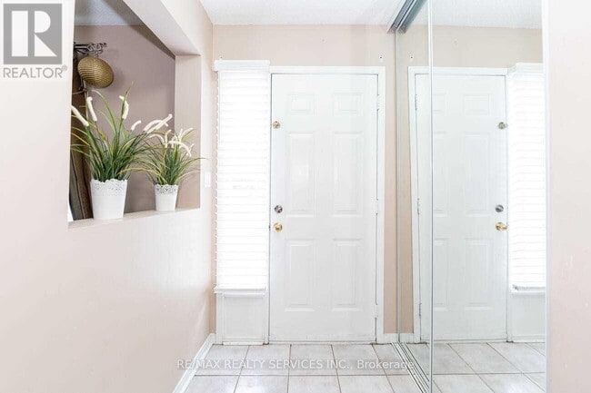 Building Photo - 35 Malta Ave.