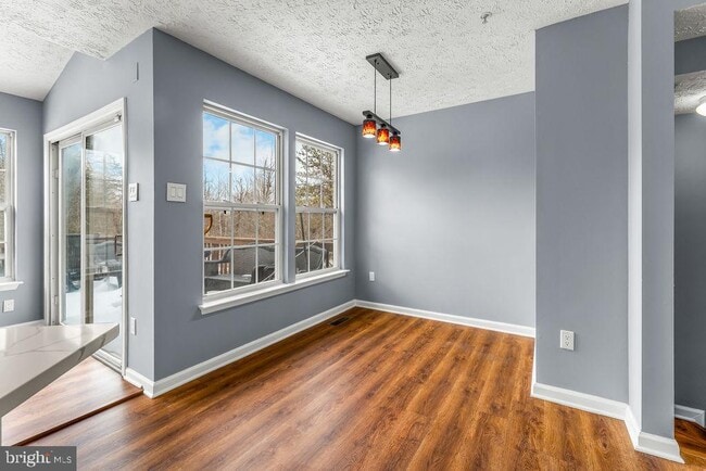 Building Photo - 7711 Cornerstone Way