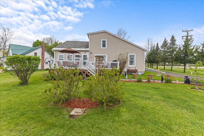 Building Photo - 423 E Alburgh Rd