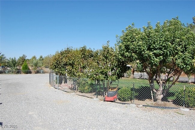 Foto del edificio - 3641 W Windsong Ln