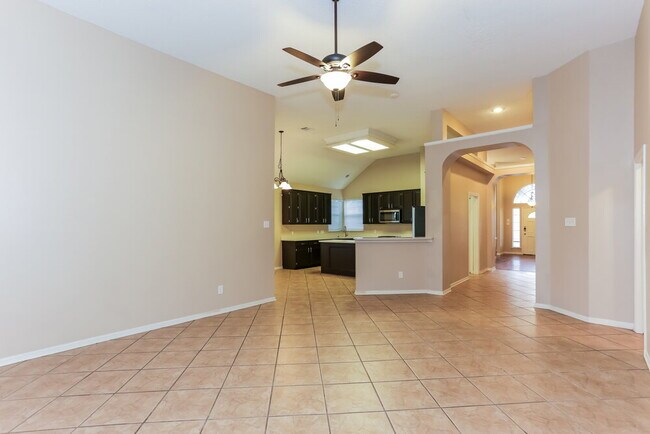 Foto del edificio - 1510 Lost Creek Dr