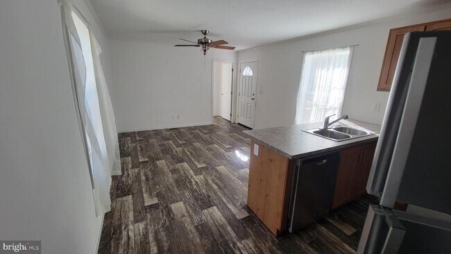 Foto del edificio - 115 Holly Lynn Dr