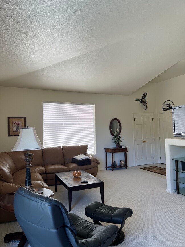 Building Photo - 6213 Kestrel Ln