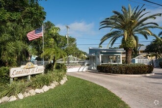Building Photo - 98442 Windward Ave