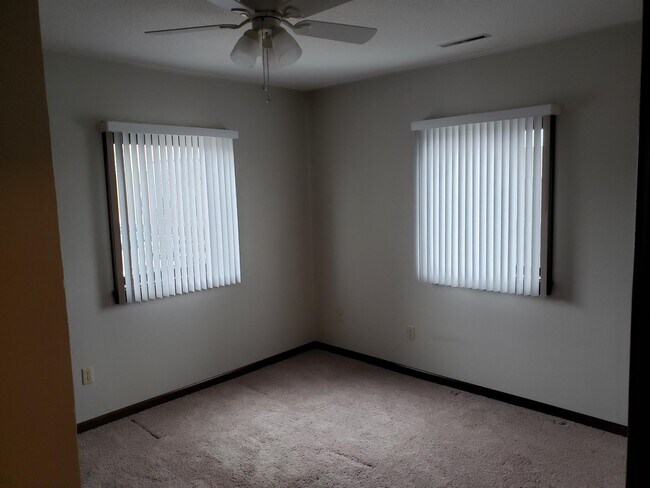 ...and 2 windows in this bedroom - 425 Highway 1 W