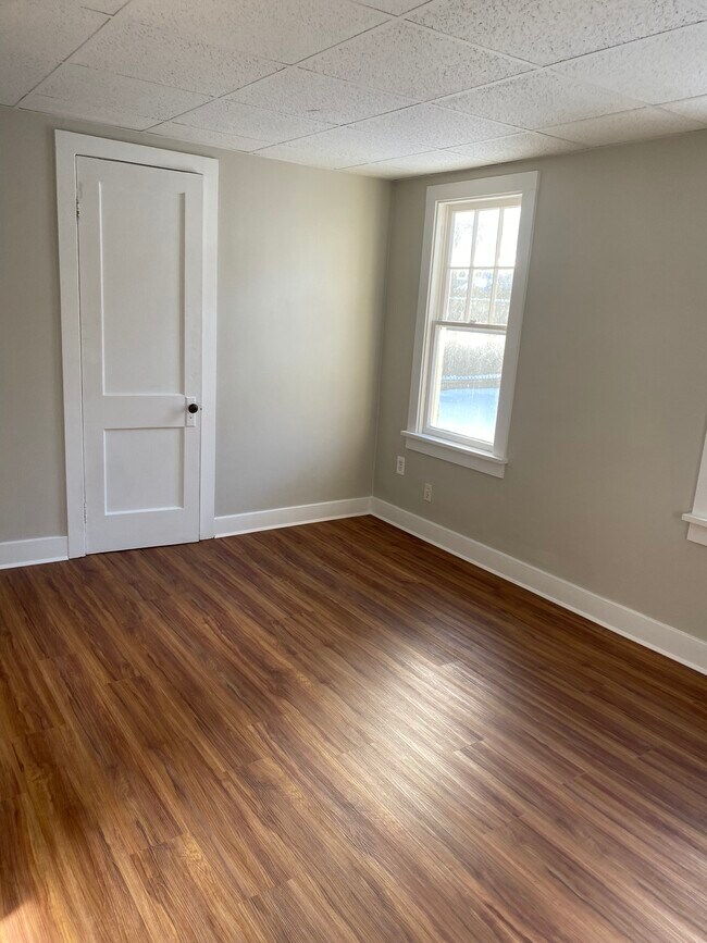 Fotografía del edificio - 30 Catlin Ave