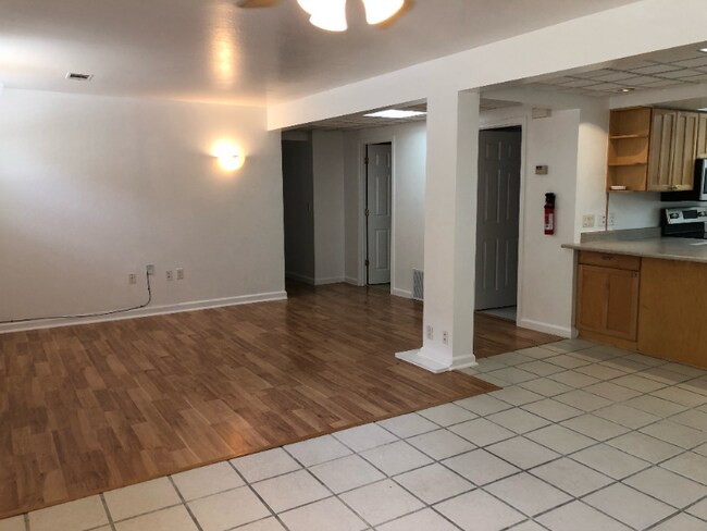 Foto del edificio - 652 N 2nd St