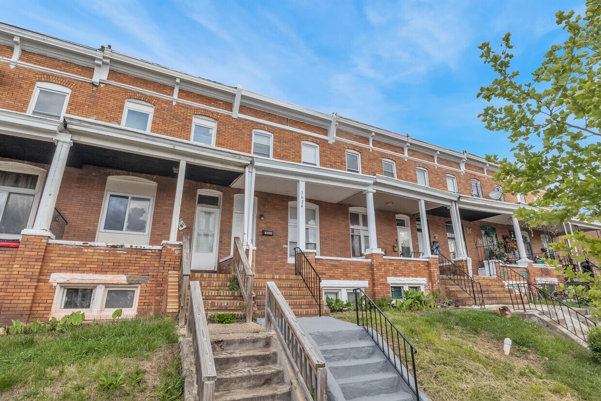 Primary Photo - 1624 E 29th St