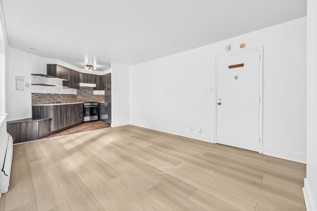 Photo du bâtiment - 3635 Ridgewood Av