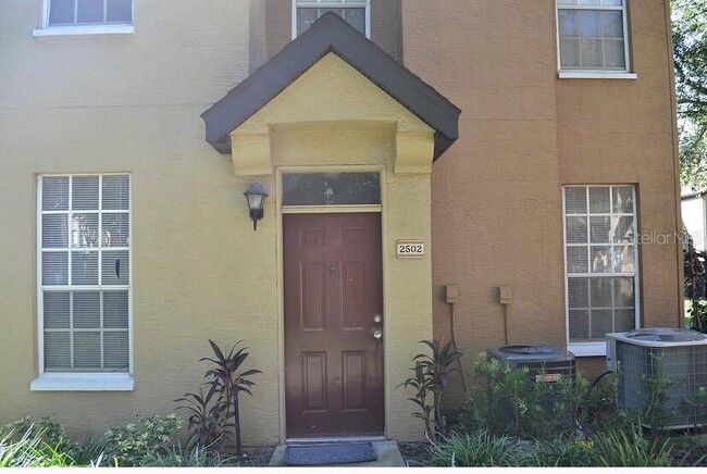 Foto del edificio - 6412 Raleigh St