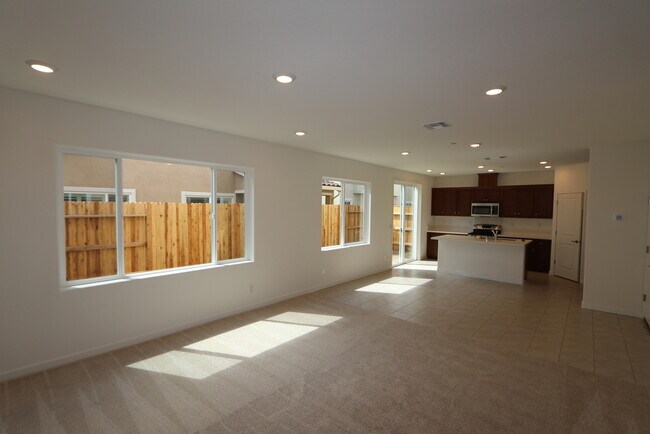 Building Photo - 3707 Red Fir Ln