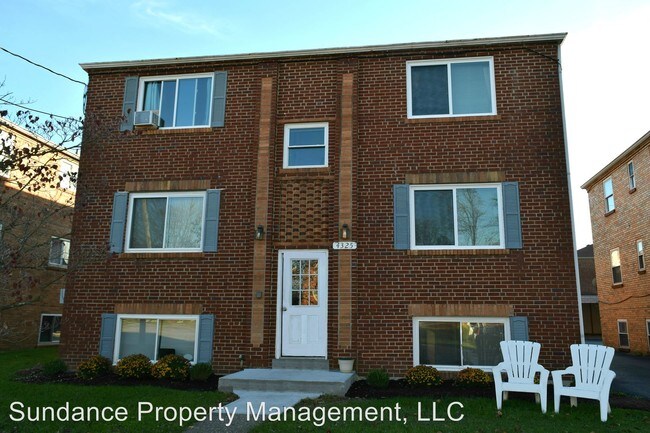 Building Photo - 4323-4334 Oakwood Ave