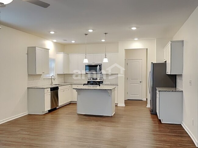 Building Photo - 227 Ivy Brook Dr