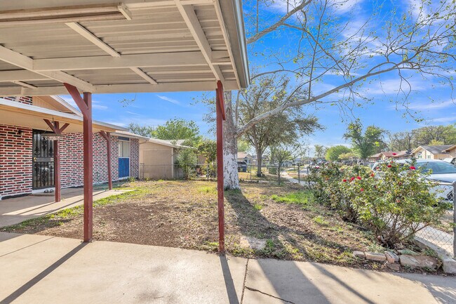 Foto del edificio - 5935 Highfield St