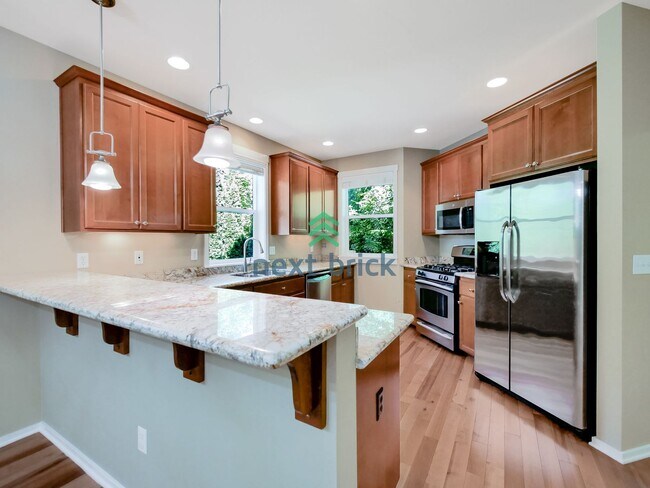 Foto del edificio - Rare 3 Bedroom 2.5 Bath Townhome for Rent!