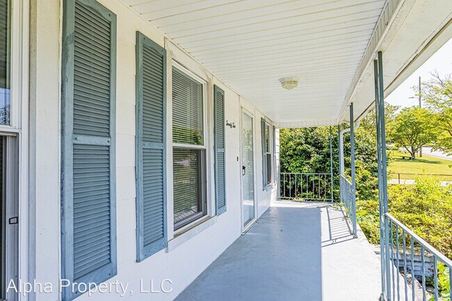 Building Photo - 3 br, 1 bath House - 22 Blake St