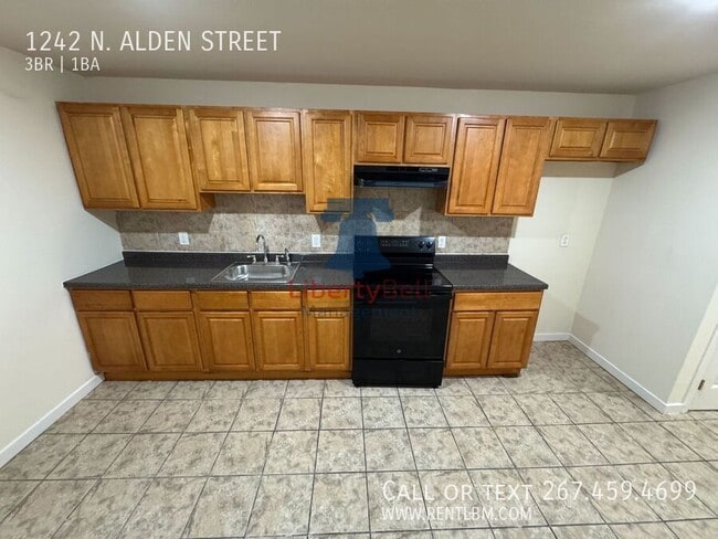 Foto del edificio - 1242 N Alden St