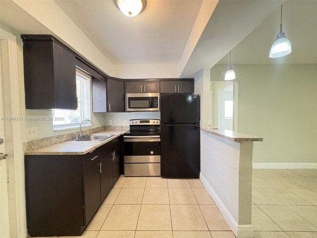 Foto del edificio - 4340 NW 21st Ave