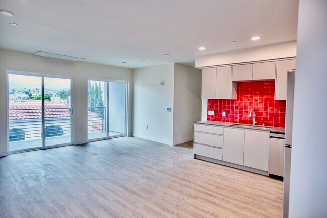 Foto del edificio - 14629 W Erwin St