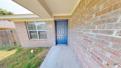 Building Photo - 208 Elbert Ln